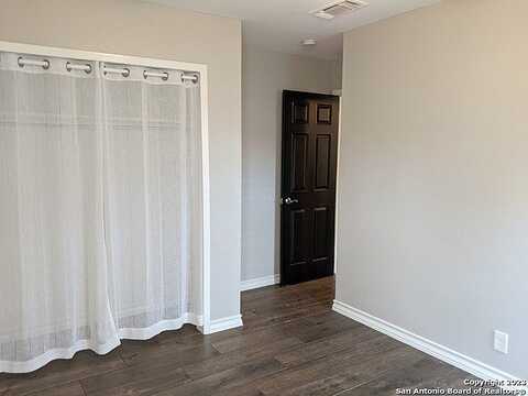 Bayliss, SAN ANTONIO, TX 78233