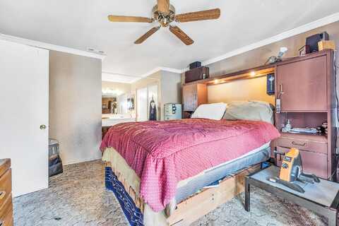 La Paz, LANCASTER, CA 93535