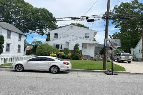 7Th, LINDENHURST, NY 11757