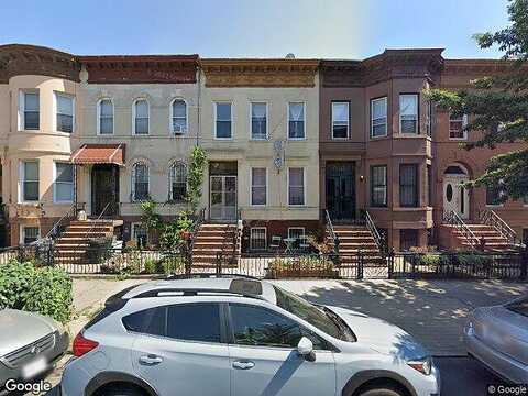 Saint Johns, BROOKLYN, NY 11216