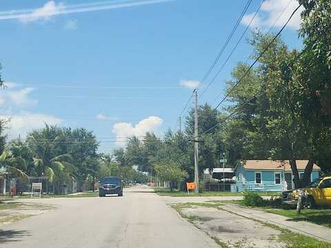 21St, MIAMI, FL 33147