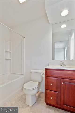 Meadow Cross, YORK, PA 17402
