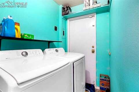 Montrose, COLORADO SPRINGS, CO 80905