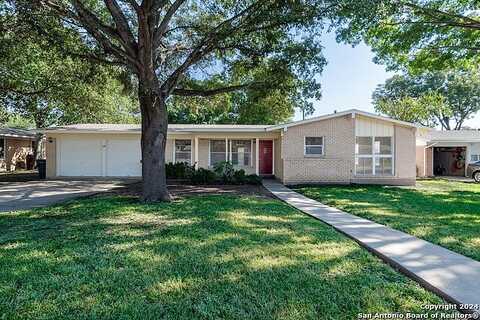Beechwood, UNIVERSAL CITY, TX 78148