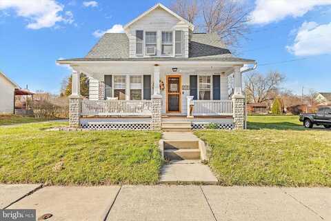 Charles, HANOVER, PA 17331