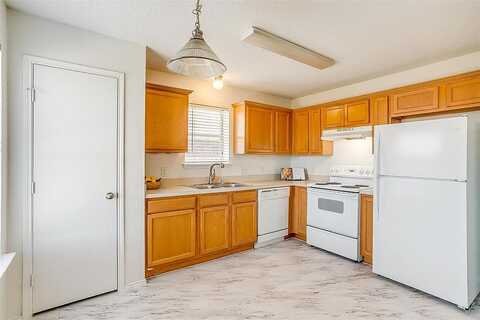 Ben, BURLESON, TX 76028