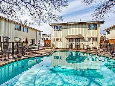Cole, DALLAS, TX 75204