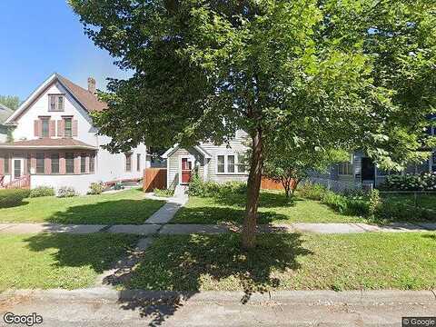 Fuller, SAINT PAUL, MN 55104