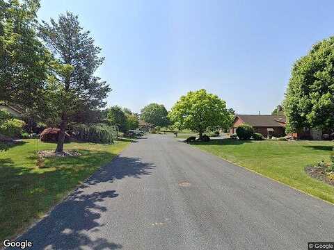 Holly, ALLENTOWN, PA 18106