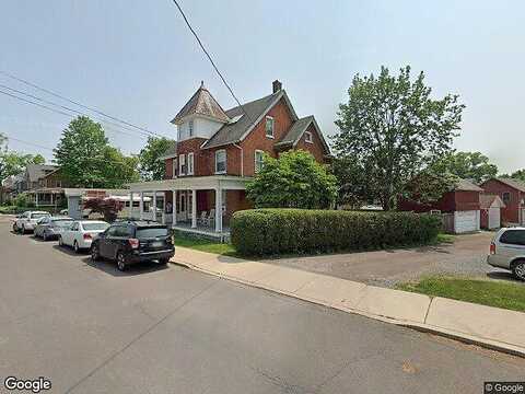 Market, PERKASIE, PA 18944