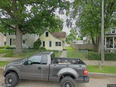 James, MINNEAPOLIS, MN 55411