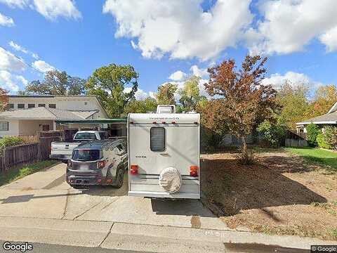 Gwen, SACRAMENTO, CA 95825