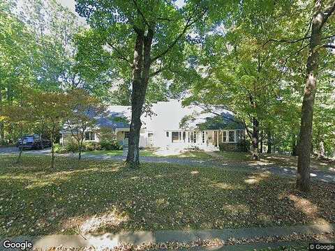 Hunting Hills, ROANOKE, VA 24018