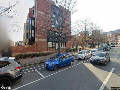 Quinn, ARLINGTON, VA 22209