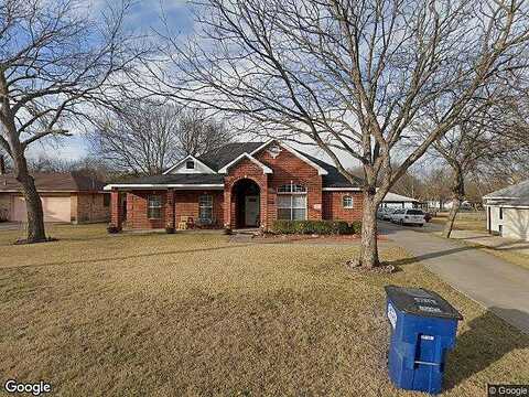 6Th, LANCASTER, TX 75146