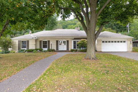 Janice, LA CROSSE, WI 54601