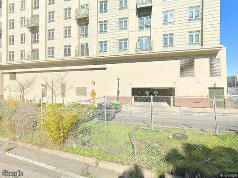 7Th, OAKLAND, CA 94607