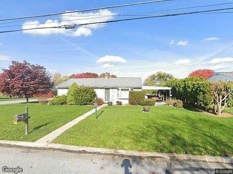 Maple, LEBANON, PA 17046