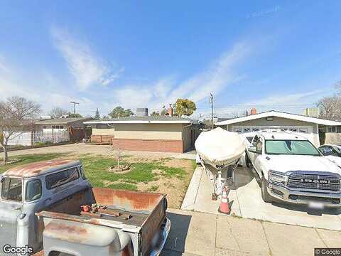 Claudia, SACRAMENTO, CA 95822