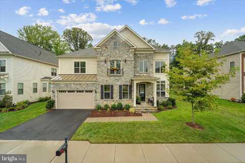 Amber Dell, FAIRFAX, VA 22030