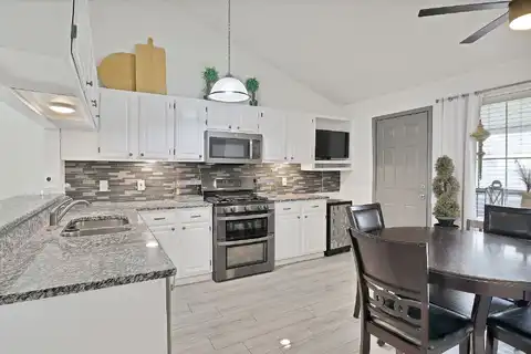 Miller, CEDAR HILL, TX 75104