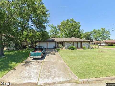 Melanie, HOUSTON, TX 77016