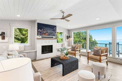 Honeymoon Bay, GREENBANK, WA 98253