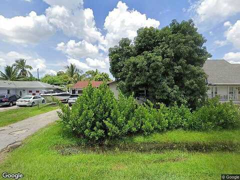 Cindy, NAPLES, FL 34112