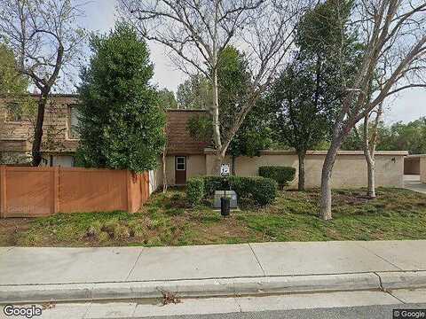Yankee, AGOURA HILLS, CA 91301