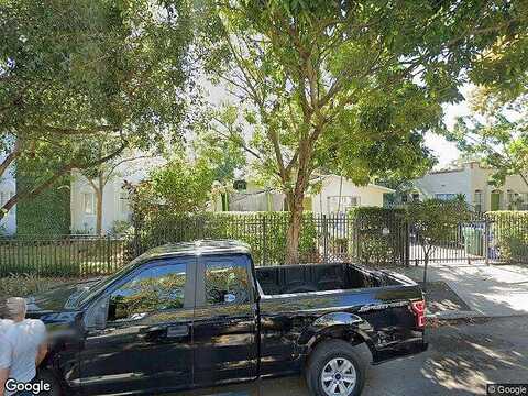 11Th, MIAMI, FL 33135