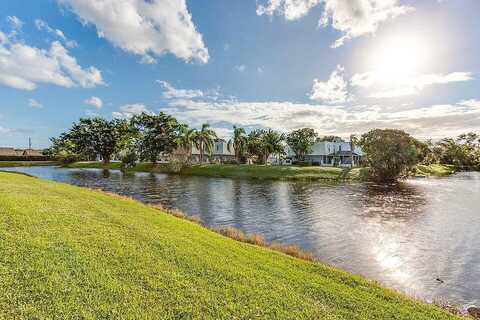 Shaker, WELLINGTON, FL 33414