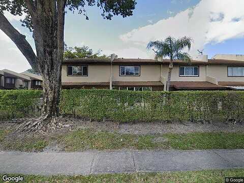 Hampton, NORTH LAUDERDALE, FL 33068
