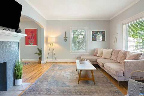 Maple, STAUNTON, VA 24401