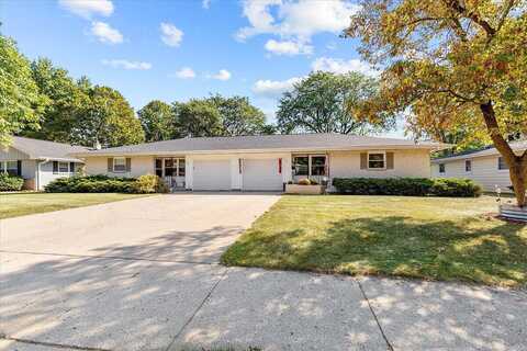 18Th, WEST BEND, WI 53090