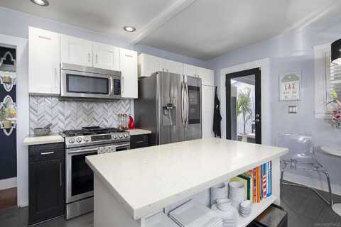 36Th, SAN DIEGO, CA 92104
