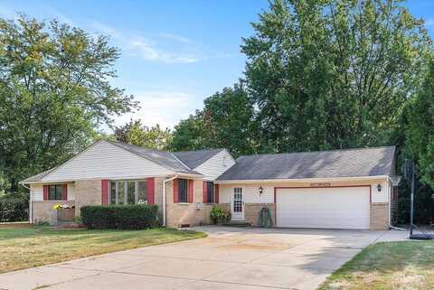 Roseway, MENOMONEE FALLS, WI 53051