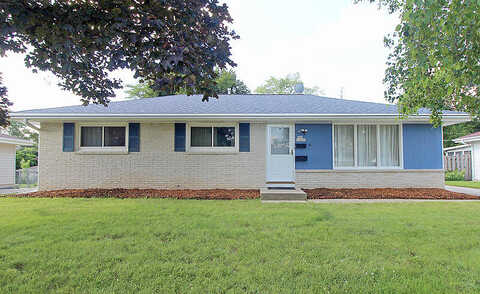 Rozanne, MENOMONEE FALLS, WI 53051