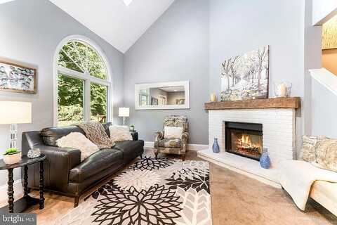Jonathan, KENNETT SQUARE, PA 19348