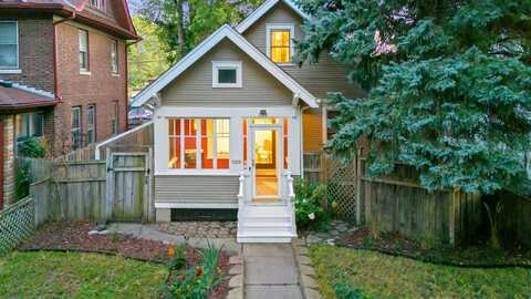 Fuller, SAINT PAUL, MN 55104