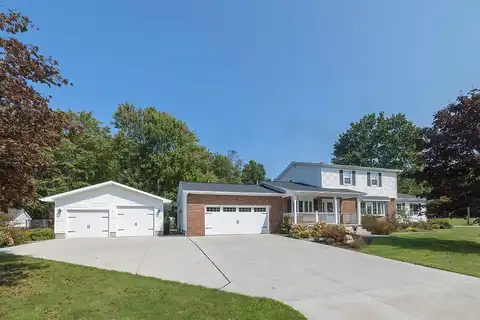 Phyllis, ERIE, PA 16510