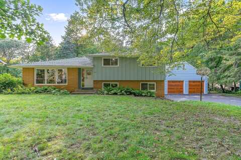 Rustic, SAINT PAUL, MN 55126