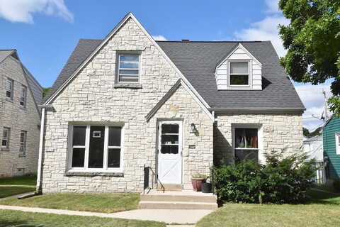Clement, MILWAUKEE, WI 53207