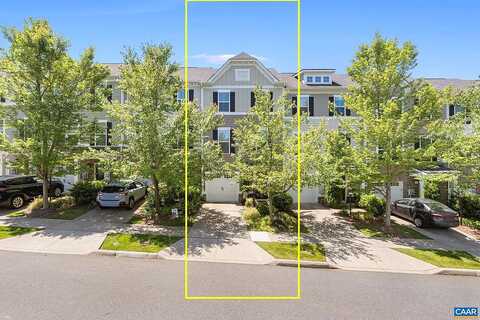 Pebble Beach, CHARLOTTESVILLE, VA 22901