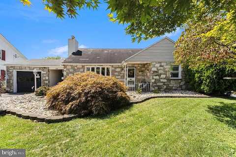 Main, Black Horse, PA 19403
