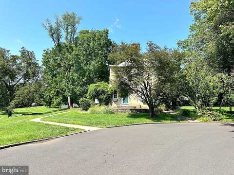 Winterset, NEWTOWN, PA 18940