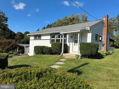 Oak Hall, BOALSBURG, PA 16827