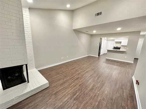 Clarissa, GARLAND, TX 75040