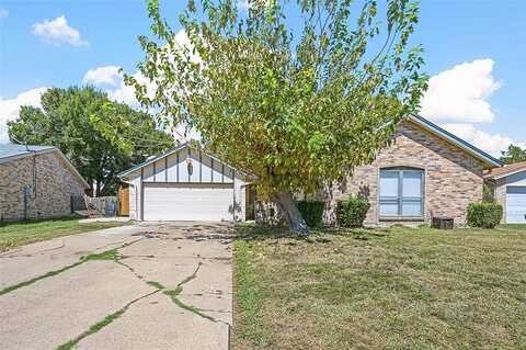 Lynne, GRAND PRAIRIE, TX 75052