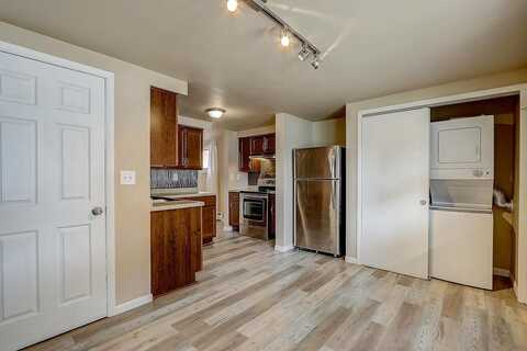 61St, MILWAUKEE, WI 53220