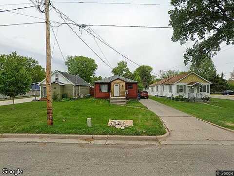 15Th, MOORHEAD, MN 56560